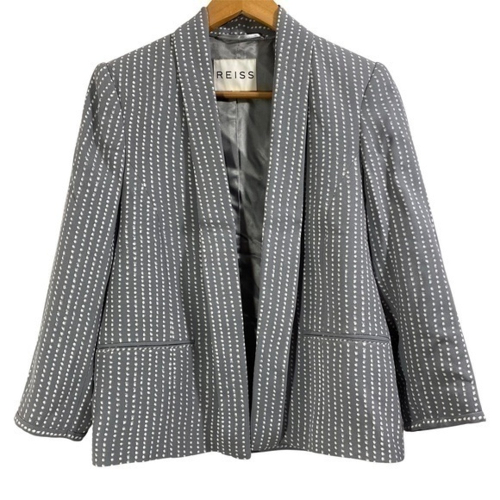 REISS women polkadot blazer jacket Size S
Color Gray/White Dot